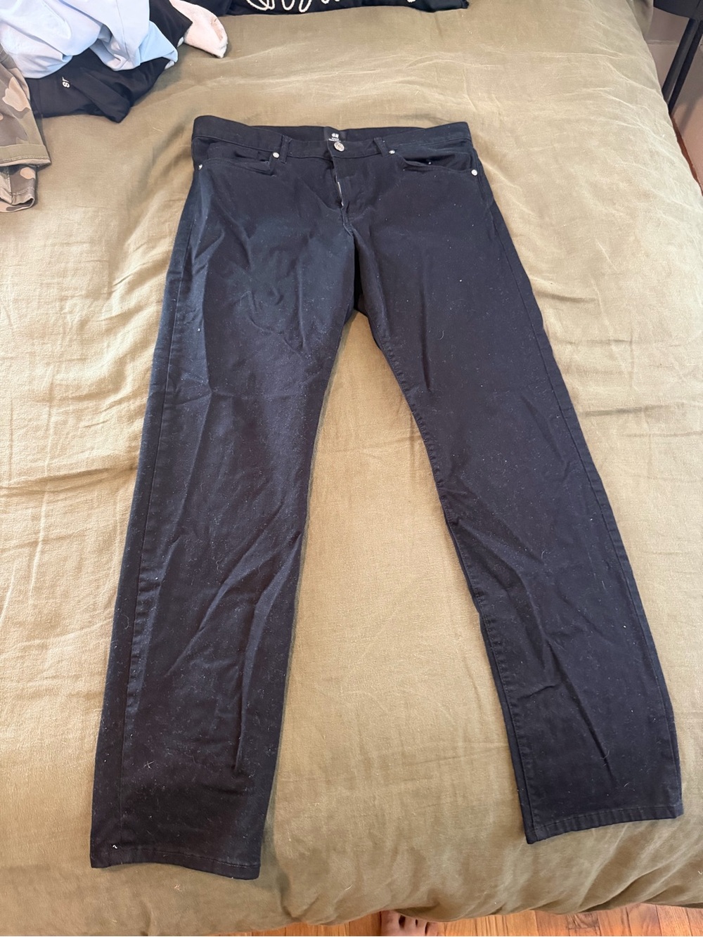H&M Men's Slim Straight Jeans in Black